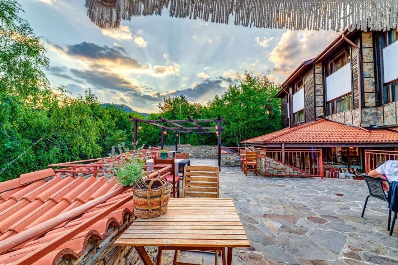 Hotel Smilen Smolyan Exterior foto