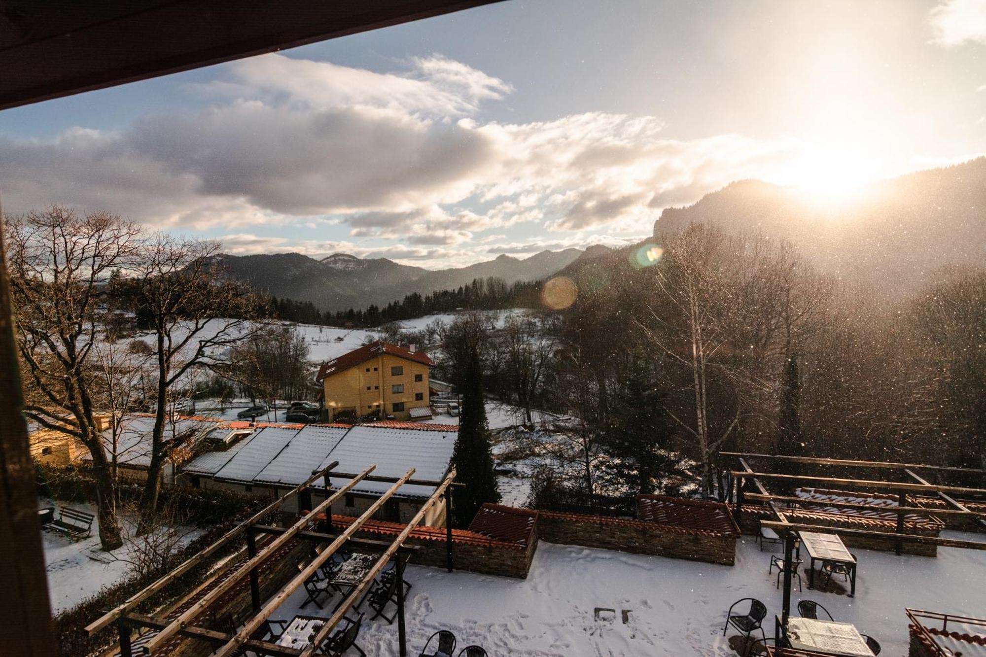 Hotel Smilen Smolyan Exterior foto